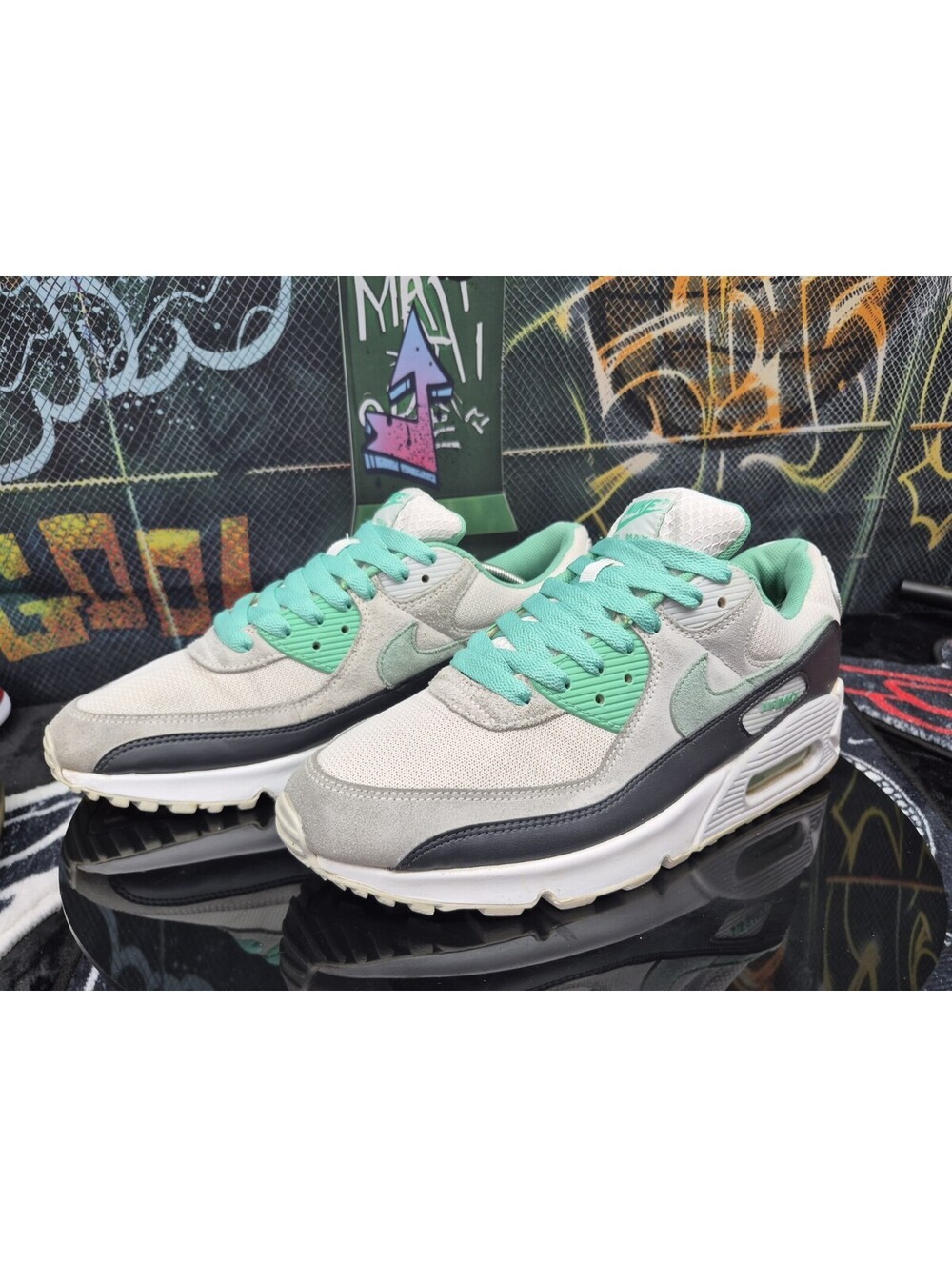 Nike Air Max 90 Spring Green White Grey DM0029-104 Men's Size 12M NICE COLORWAY